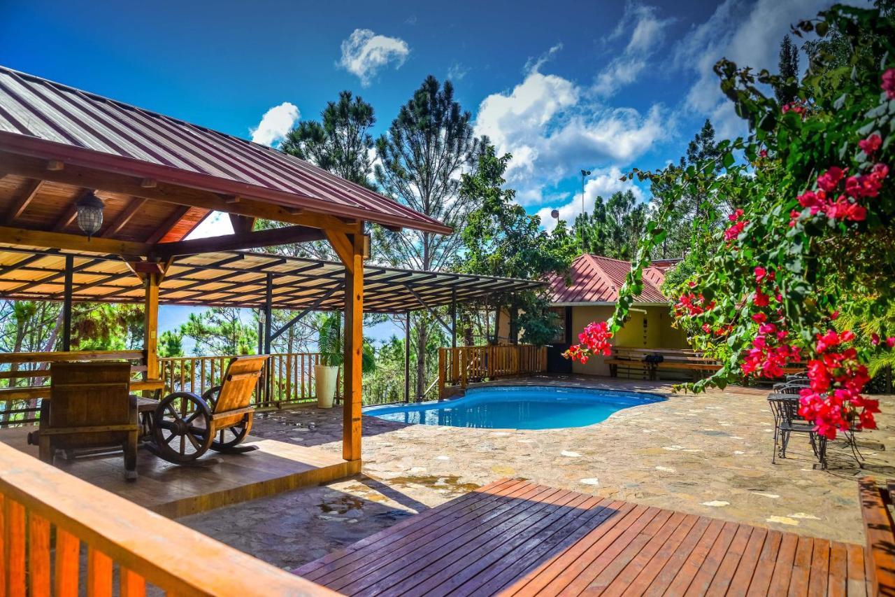 Rancho Tierra Alta Hotel Jarabacoa Exterior photo